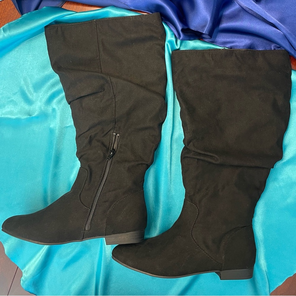 Women's Black Knee-High Boots